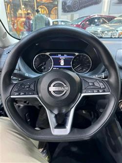 نیسان سێنترا